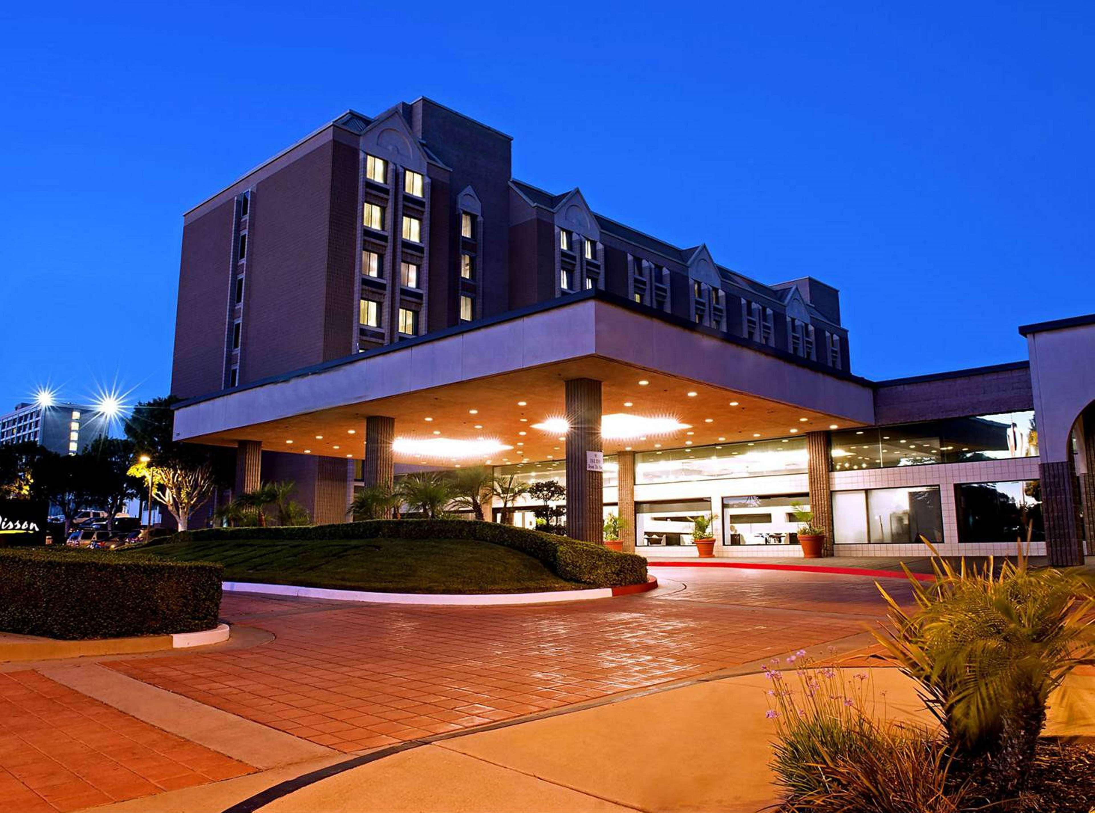 Doubletree By Hilton Whittier Otel Dış mekan fotoğraf