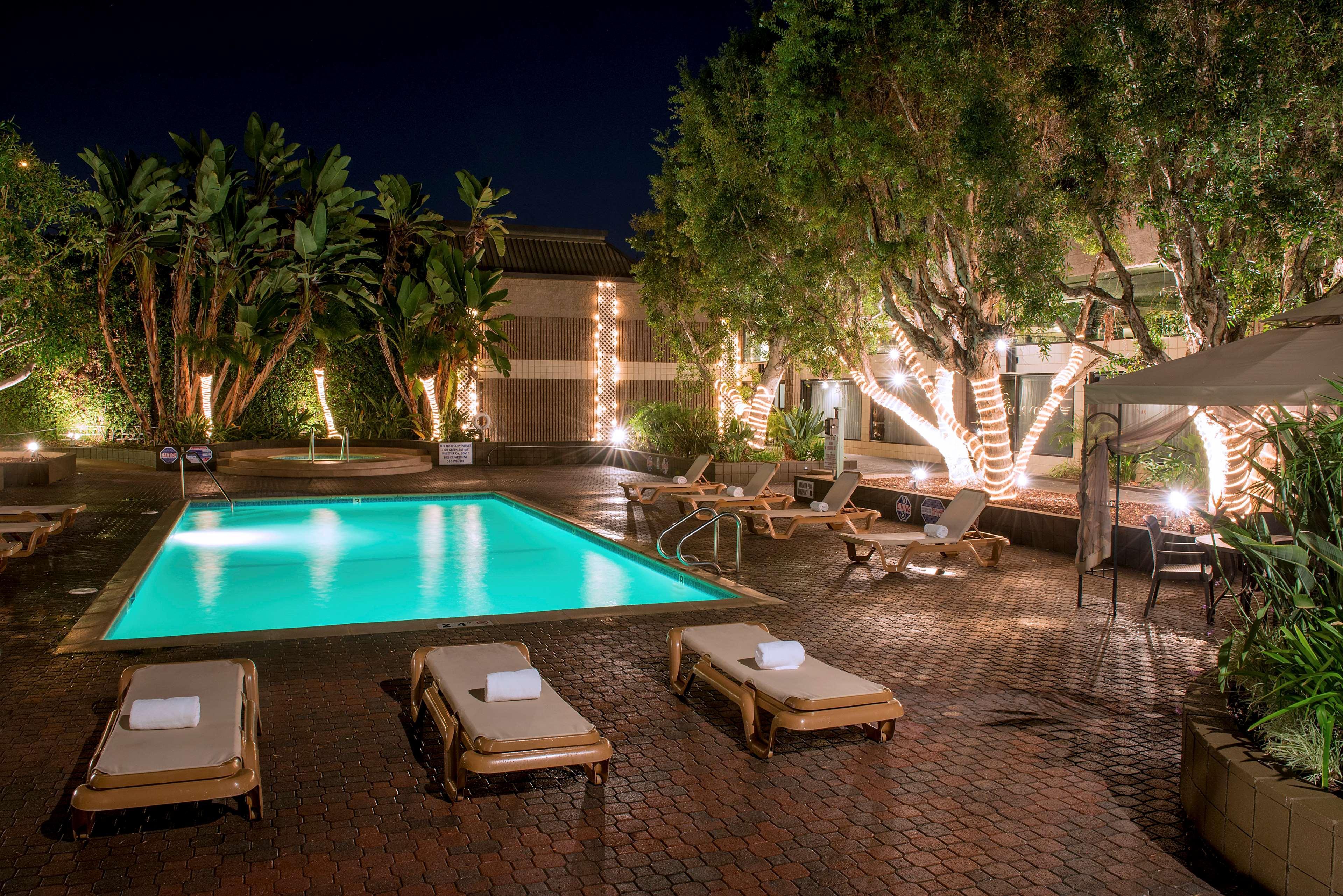 Doubletree By Hilton Whittier Otel Dış mekan fotoğraf