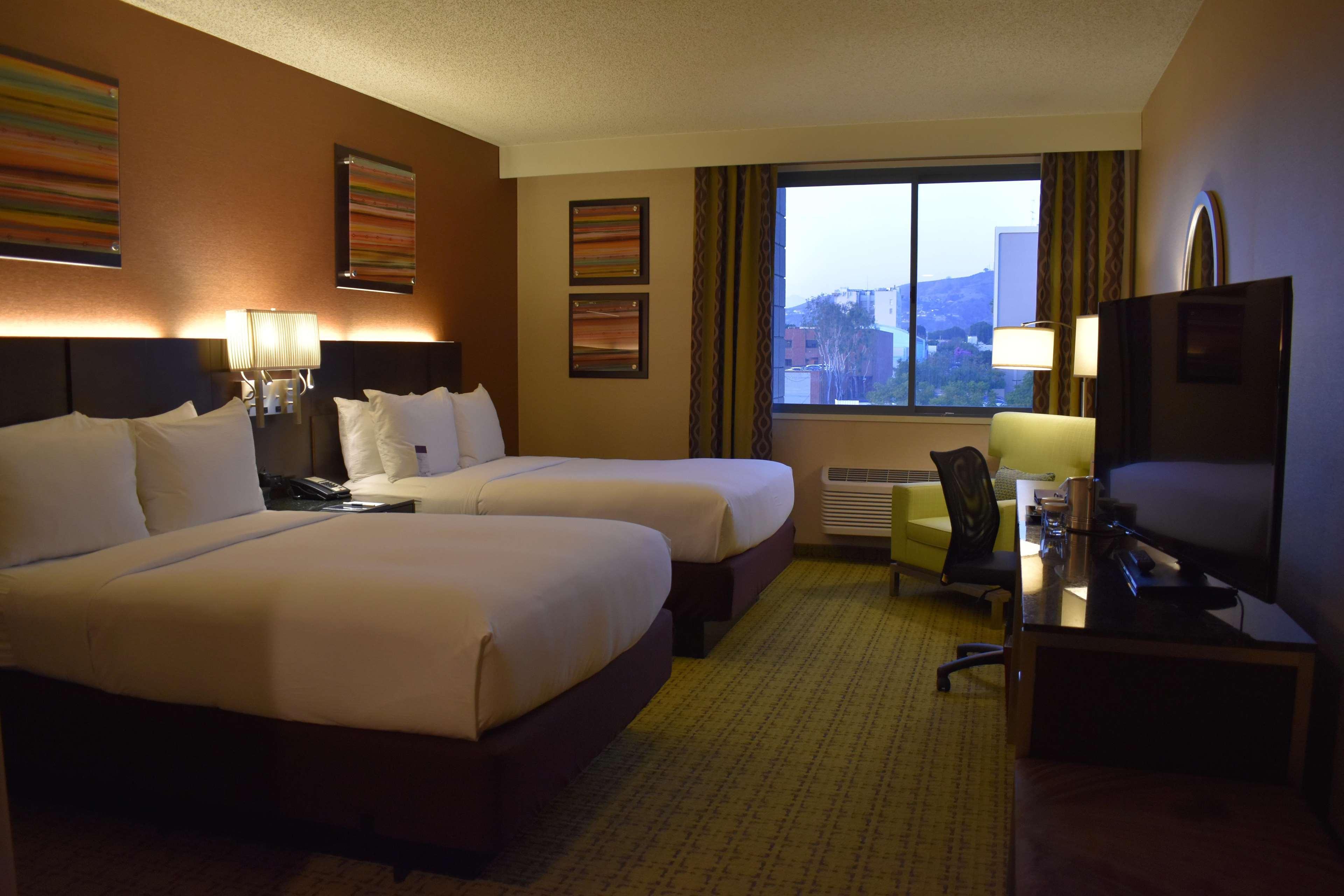 Doubletree By Hilton Whittier Otel Dış mekan fotoğraf