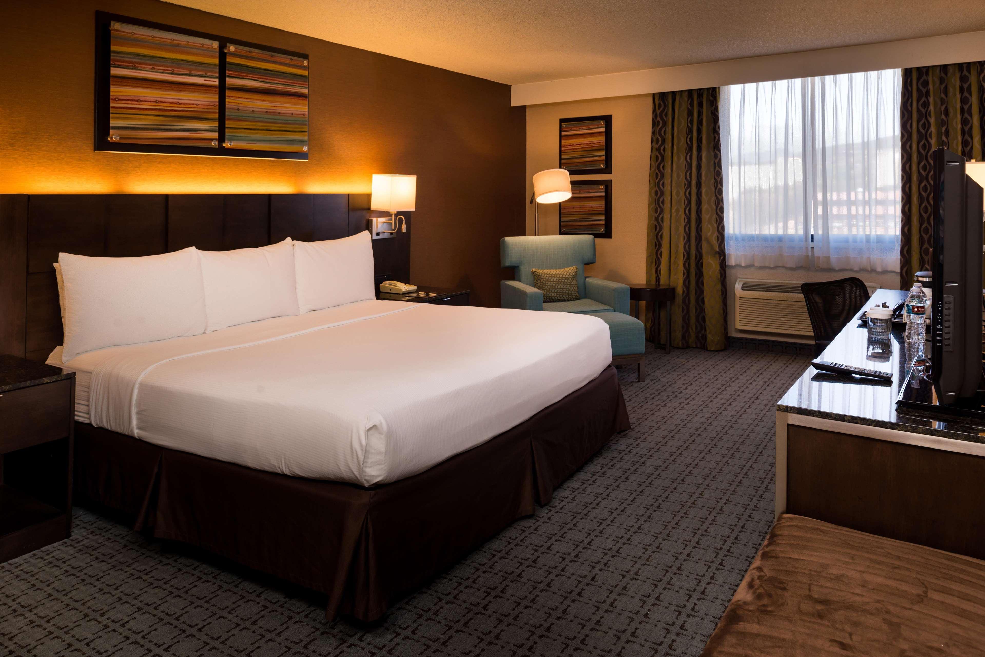 Doubletree By Hilton Whittier Otel Dış mekan fotoğraf