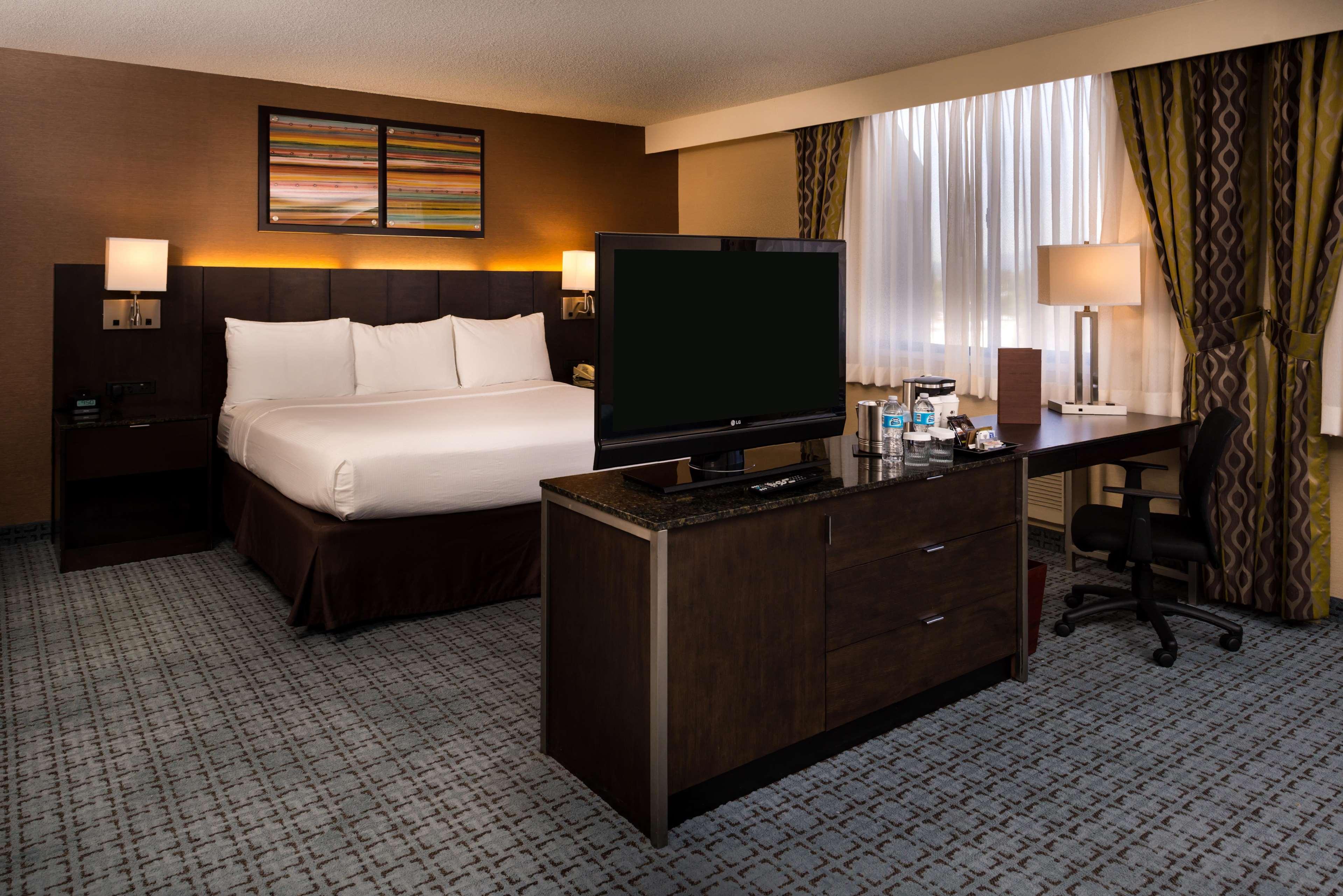 Doubletree By Hilton Whittier Otel Oda fotoğraf