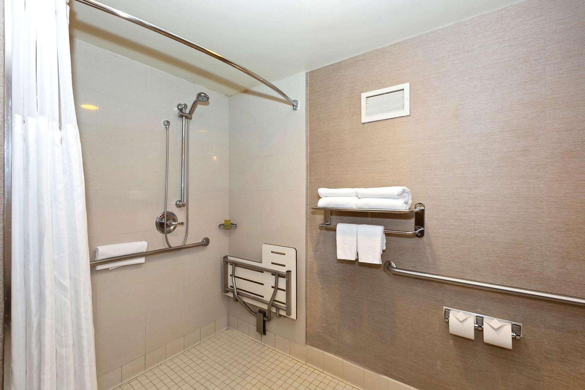Doubletree By Hilton Whittier Otel Dış mekan fotoğraf
