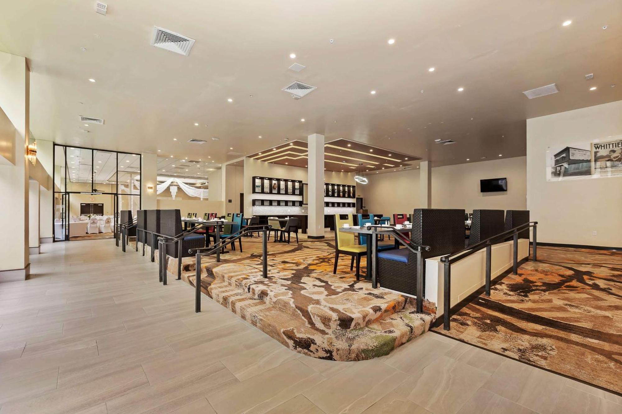 Doubletree By Hilton Whittier Otel Dış mekan fotoğraf