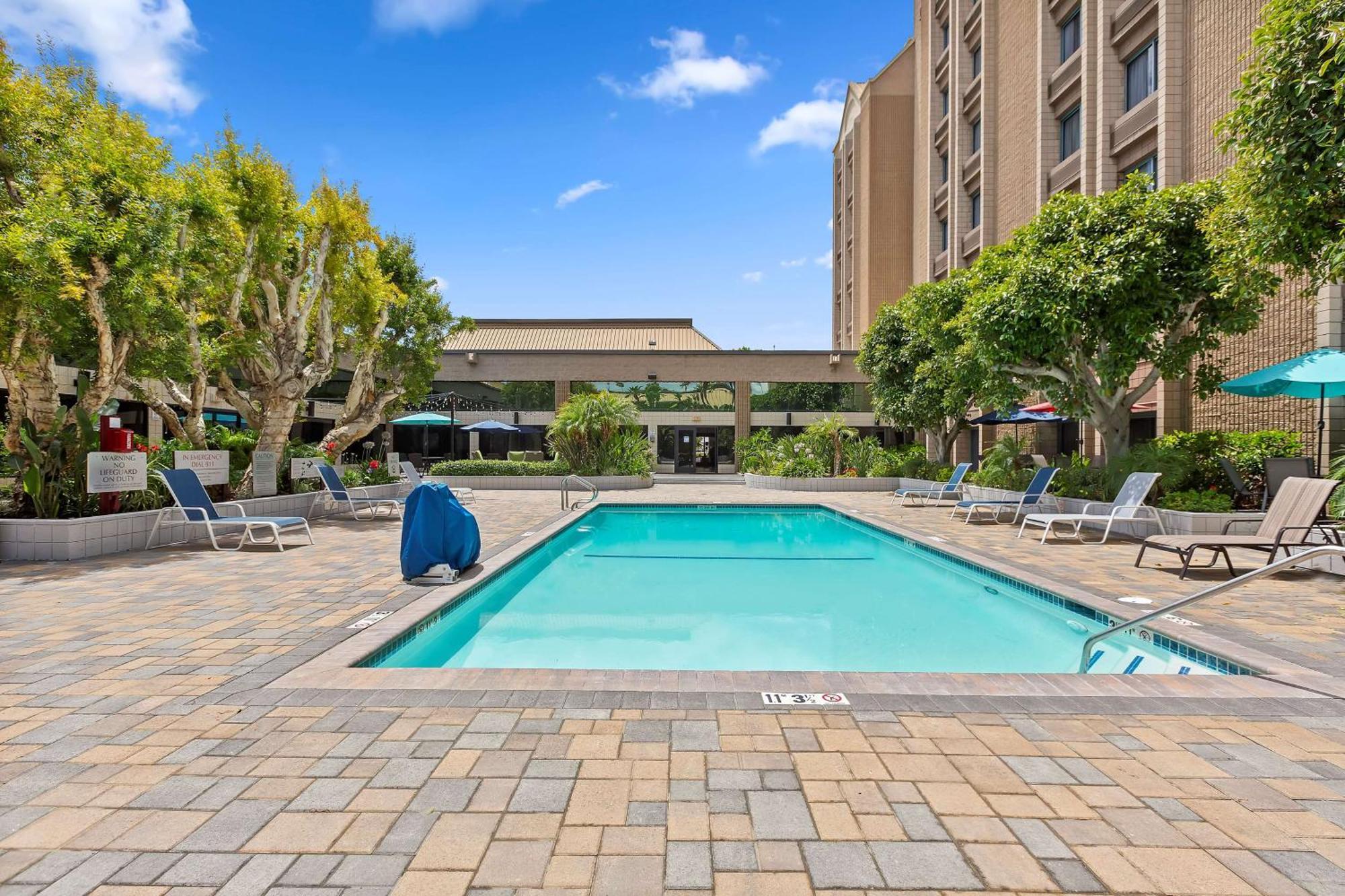 Doubletree By Hilton Whittier Otel Dış mekan fotoğraf