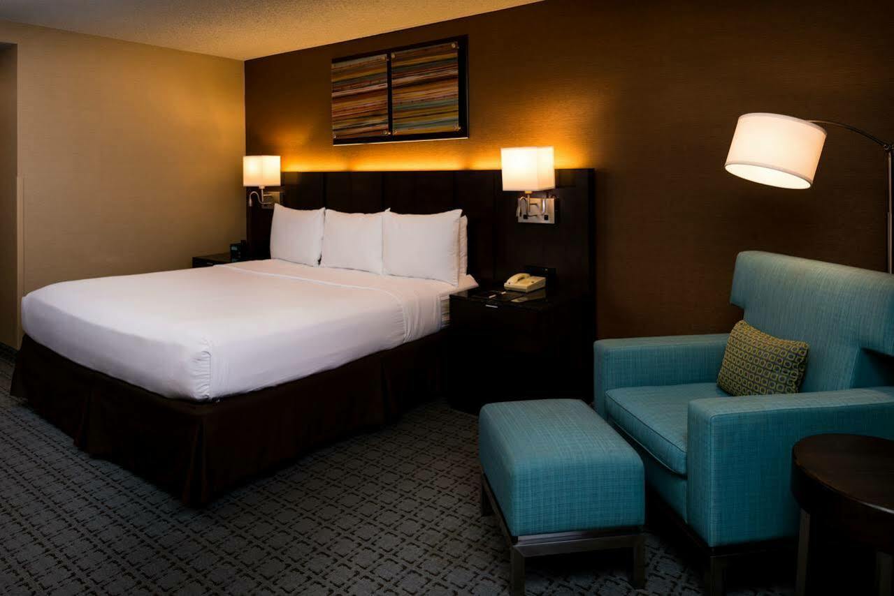 Doubletree By Hilton Whittier Otel Oda fotoğraf