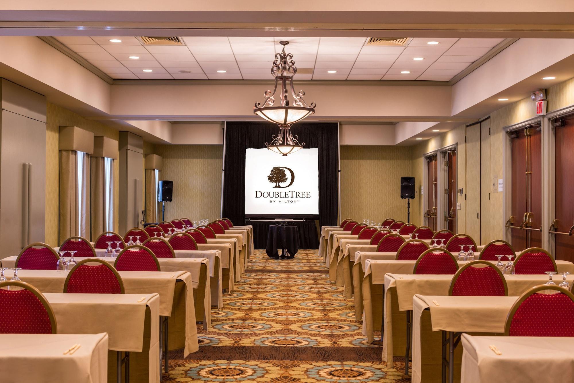 Doubletree By Hilton Whittier Otel Dış mekan fotoğraf
